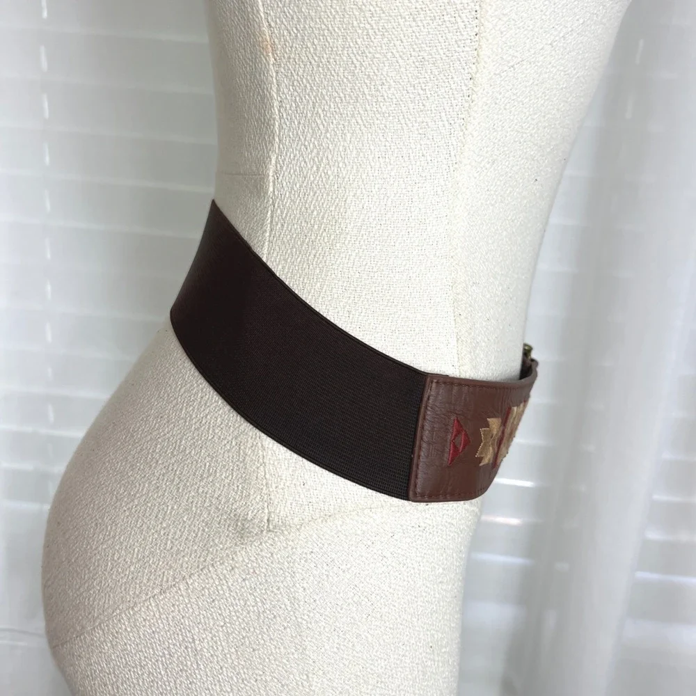 Women Brown Leather‎ Embroidered Elastic Waist Cinch Belt Southwestern Festival